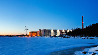 Google's data center in Hamina, Finland uses sea water from the Bay of Finland to cool its buildings, reducing energy use.