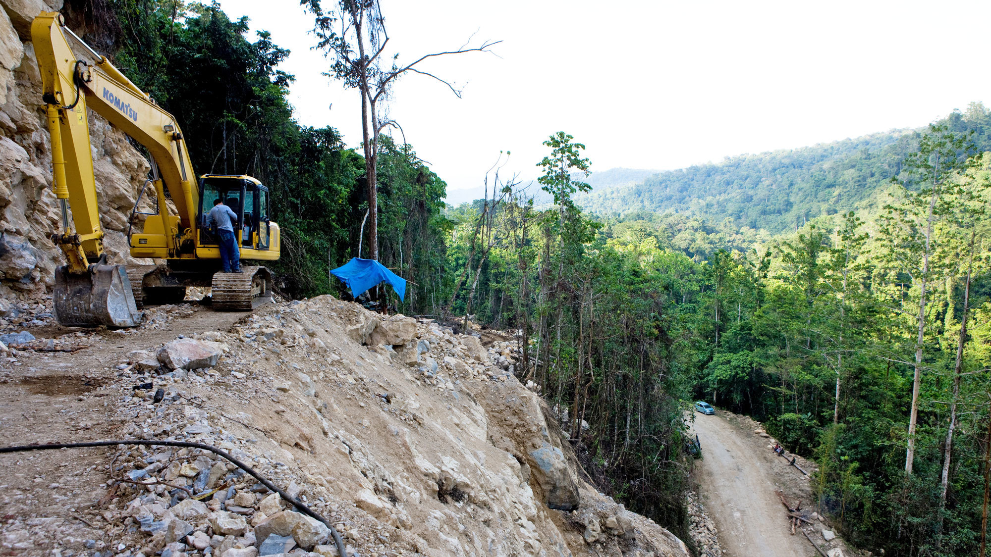 photo of A Highway Megaproject Tears at the Heart of New Guinea's Rainforest image