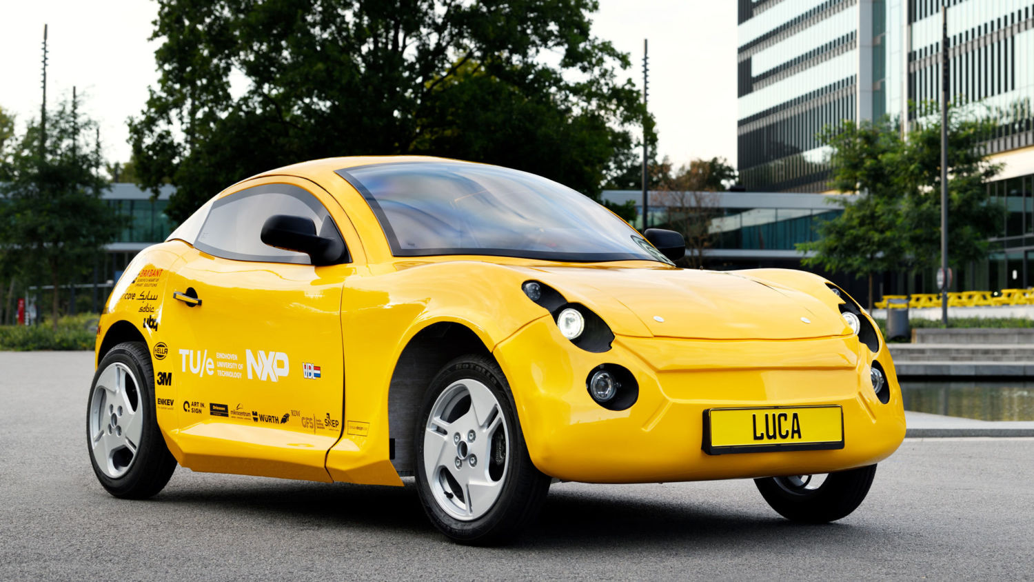 Students Build Electric Car Made Entirely From Recycled Materials
